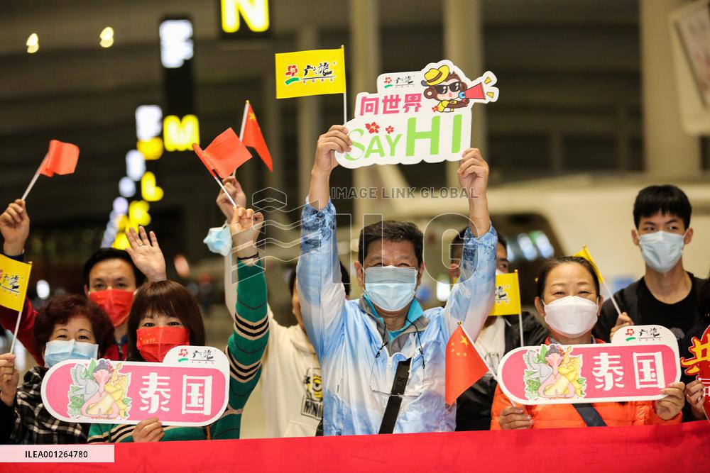Xinhua Headlines: Good start to Chinese economy boosts confidence in global economic recovery