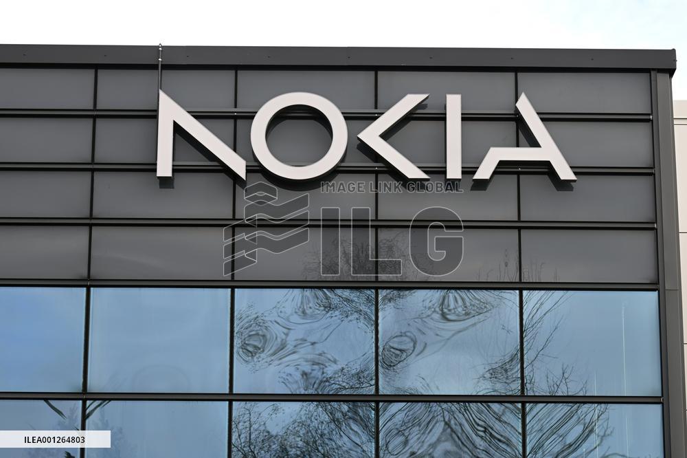 Nokia julkistaa vuoden ensimmäisen neljänneksen taloudellisen katsauksensa klo 8, sijoittajapuhelu klo 11.30