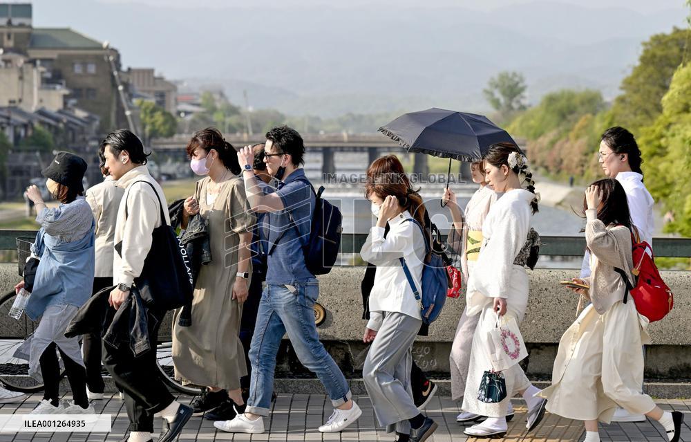 Hot weather in Japan