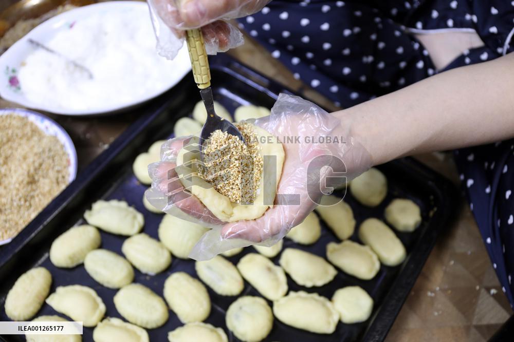 IRAQ-BAGHDAD-EID AL-FITR-TRADITIONAL COOKIES