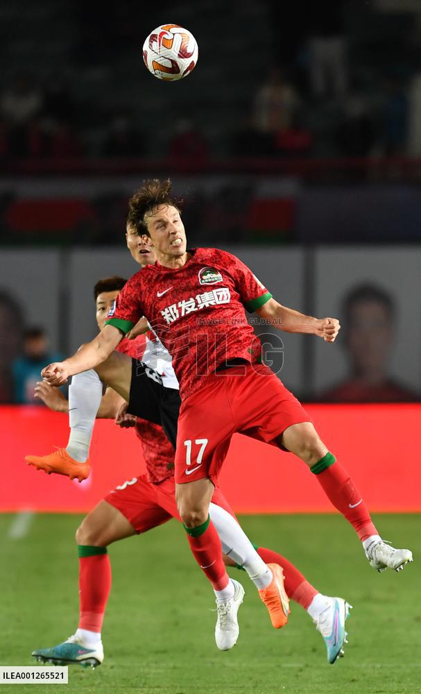 (SP)CHINA-ZHENGZHOU-FOOTBALL-CSL-HENAN SSLM VS QINGDAO HAINIU (CN)