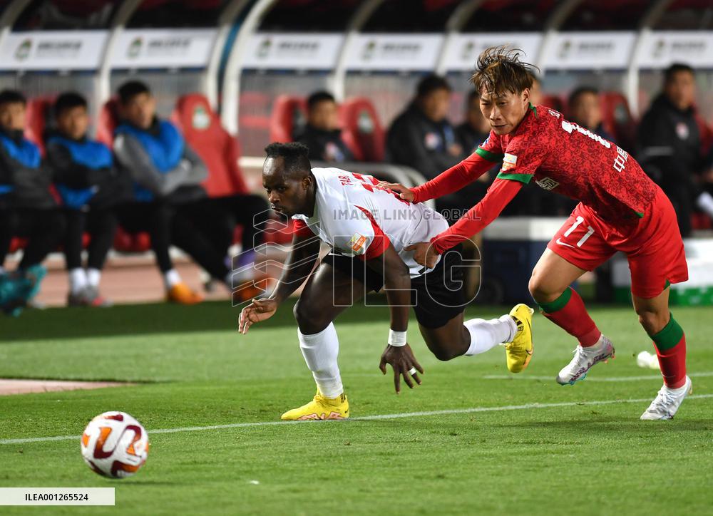 (SP)CHINA-ZHENGZHOU-FOOTBALL-CSL-HENAN SSLM VS QINGDAO HAINIU (CN)