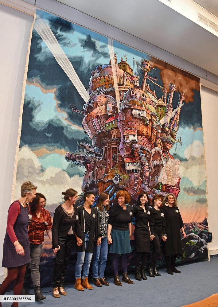 Tapestry themed on "Howl's Moving Castle" in France