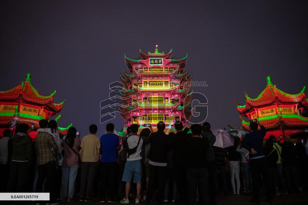 CHINA-HUBEI-WUHAN-HUANGHELOU-LIGHT SHOW (CN)