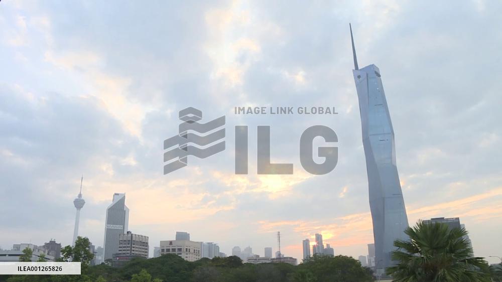 Malaysians mark Eid al-Fitr as economy recovers