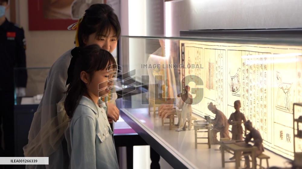 Traditional techniques, advanced technologies bring ancient books to life