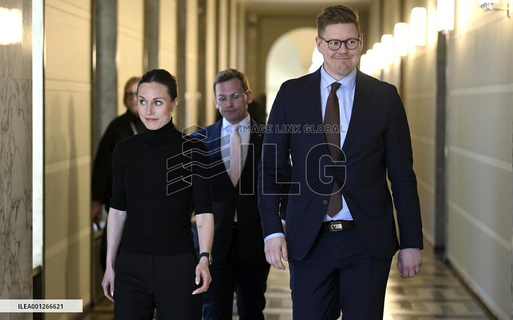 Preliminary meetings to form a new government