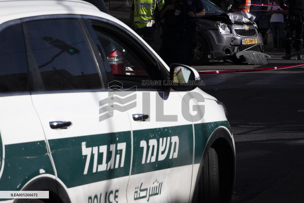 MIDEAST-JERUSALEM-CAR-RAMMING ATTACK