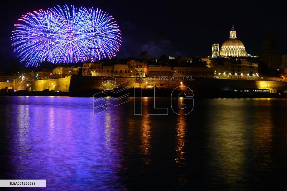 MALTA-VALLETTA-FIREWORKS FESTIVAL