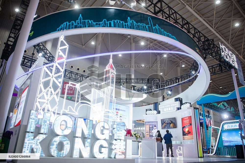 Xinhua Headlines: Music robots and motorhomes: China's tourism upgrades amid accelerated recovery