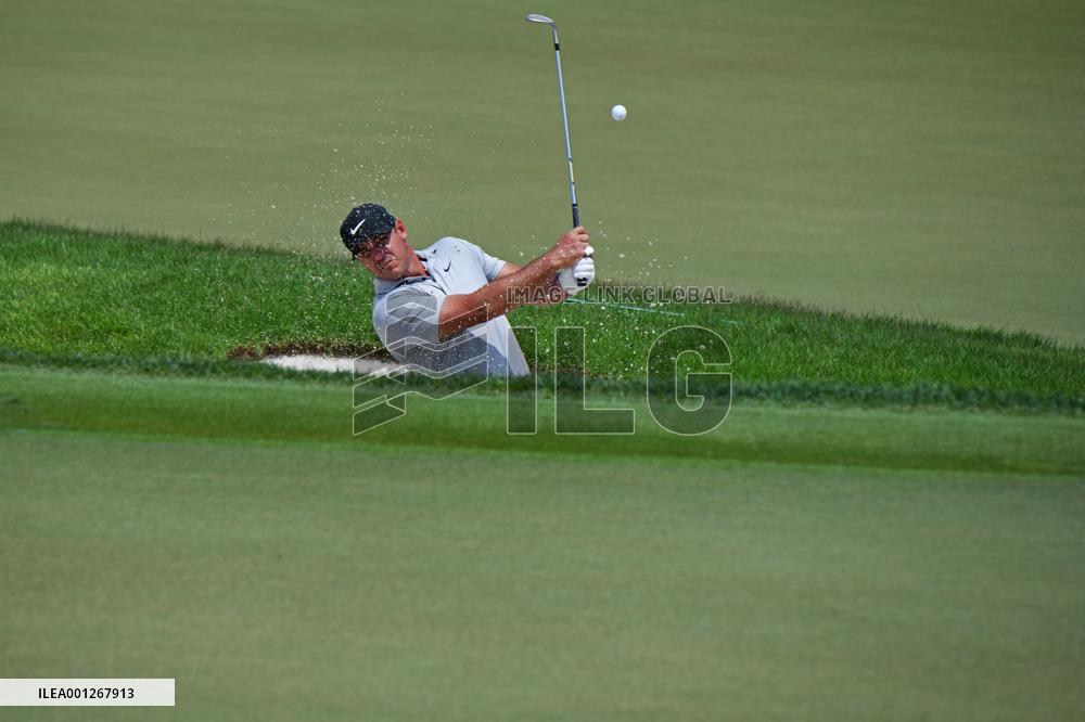 (SP)SINGAPORE-GOLF-LIV-DAY 1