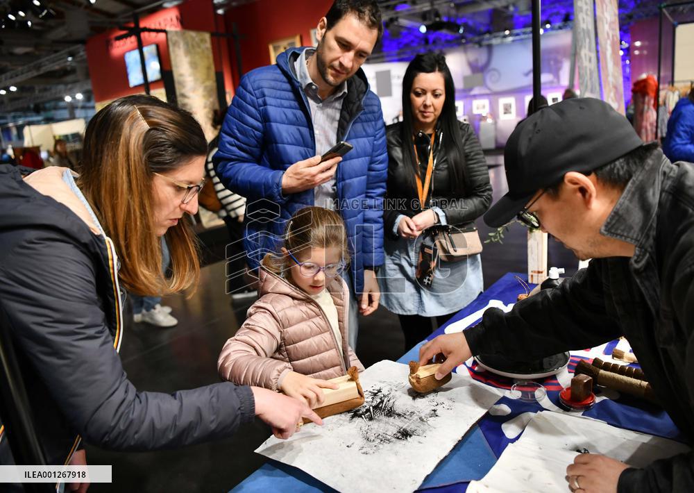 ITALY-FLORENCE-INT'L CRAFTS FAIR-CHINESE HANDICRAFT