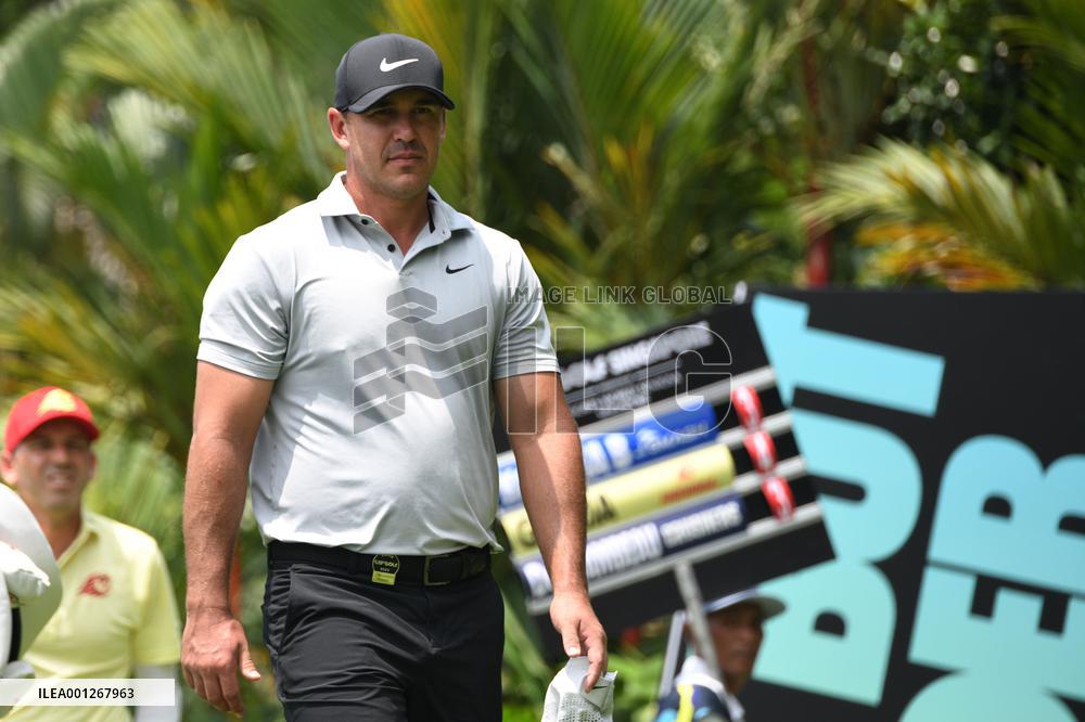 (SP)SINGAPORE-GOLF-LIV-DAY 1