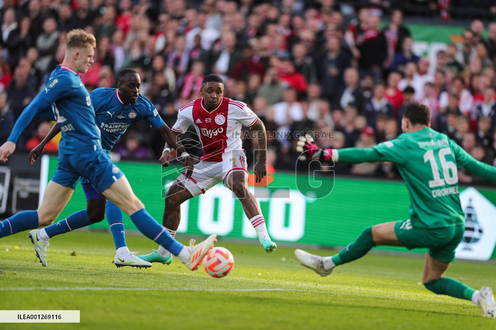(SP)NETHERLANDS-ROTTERDAM-FOOTBALL-KNVB CUP-FINAL-AJAX VS PSV