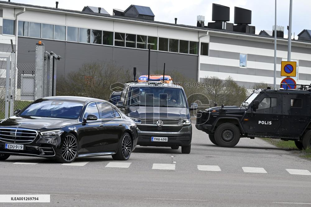 The guest of Finnish President Niinistö arrives to Finland