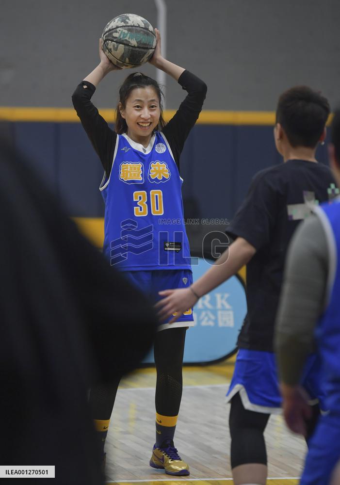 (SP)CHINA-URUMQI-WOMEN'S BASKETBALL CLUB (CN)