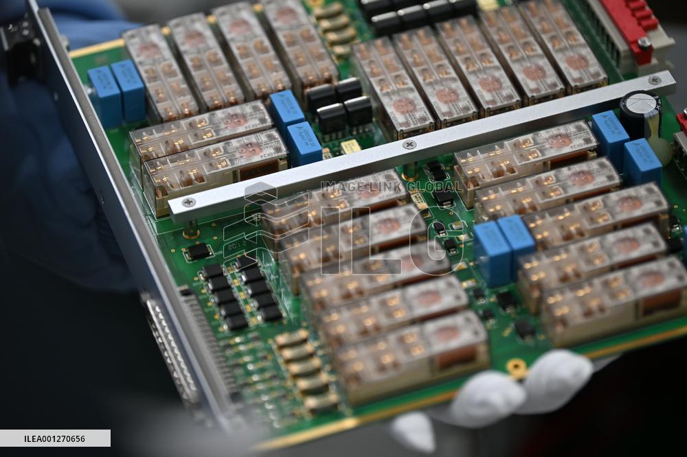 Xinhua Headlines: China's private entrepreneurs confident in achieving high-quality development