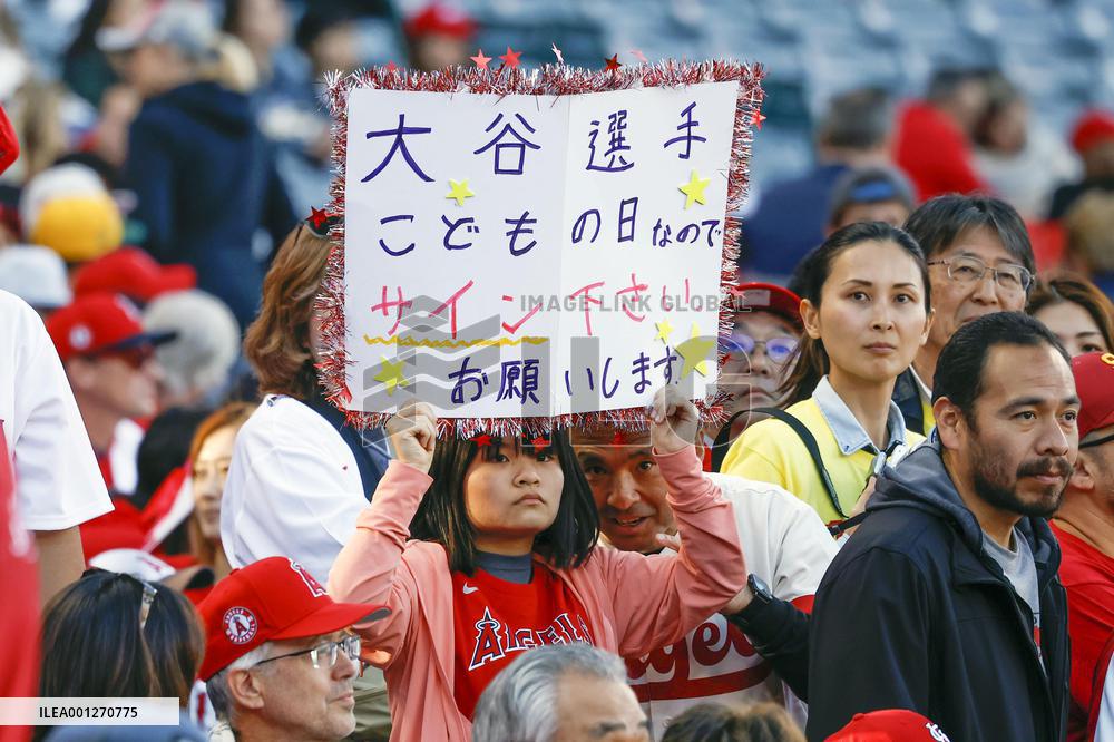 Baseball: Rangers vs. Angels