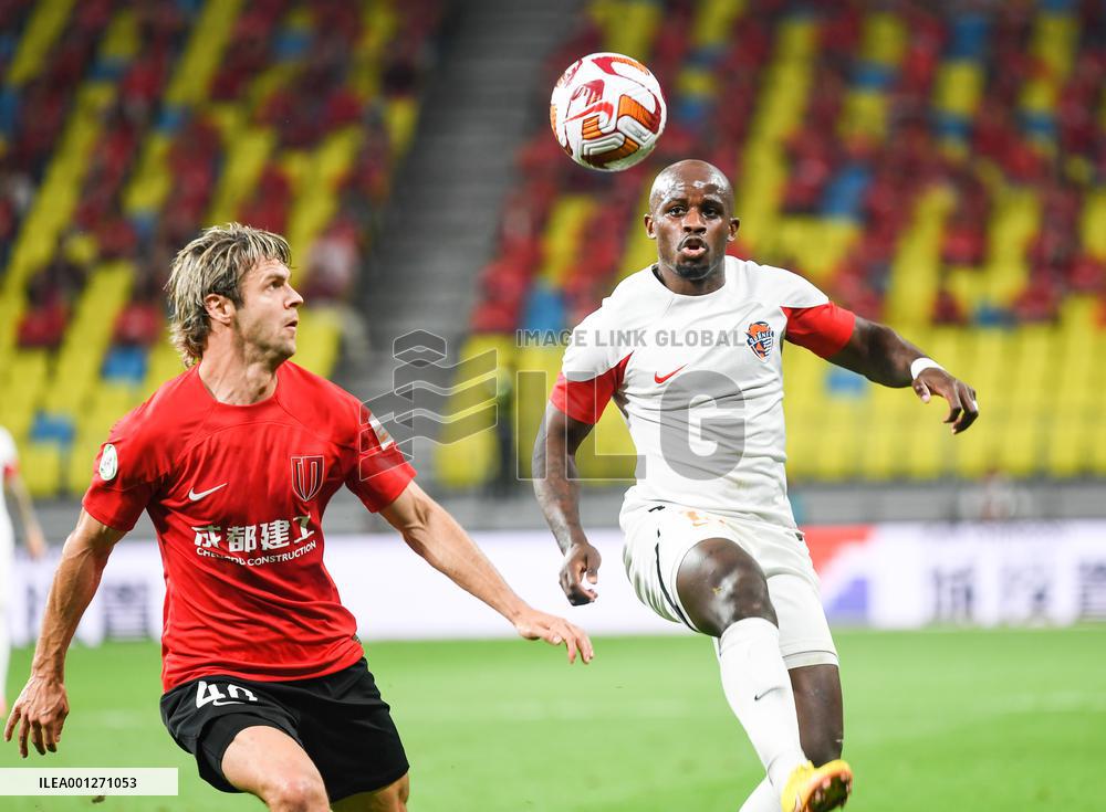 (SP)CHINA-CHENGDU-FOOTBALL-CSL-CHENGDU RONGCHENG VS QINGDAO HAINIU (CN)