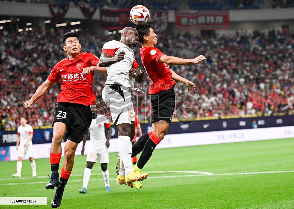 (SP)CHINA-CHENGDU-FOOTBALL-CSL-CHENGDU RONGCHENG VS QINGDAO HAINIU (CN)