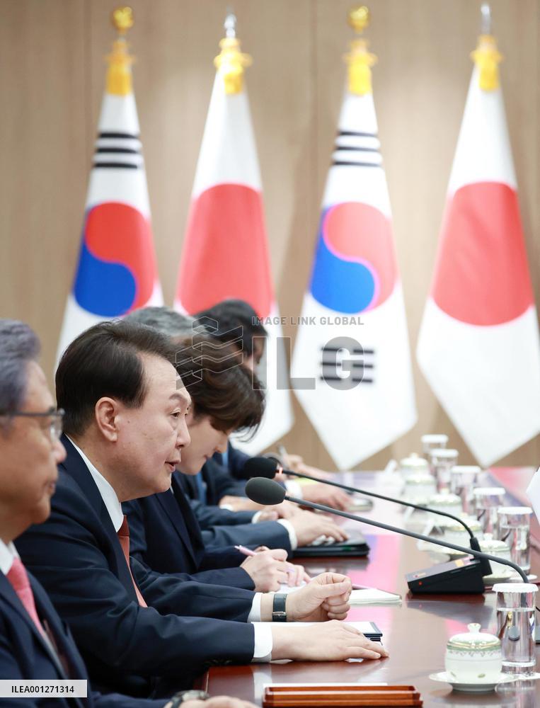 Japan-S. Korea summit
