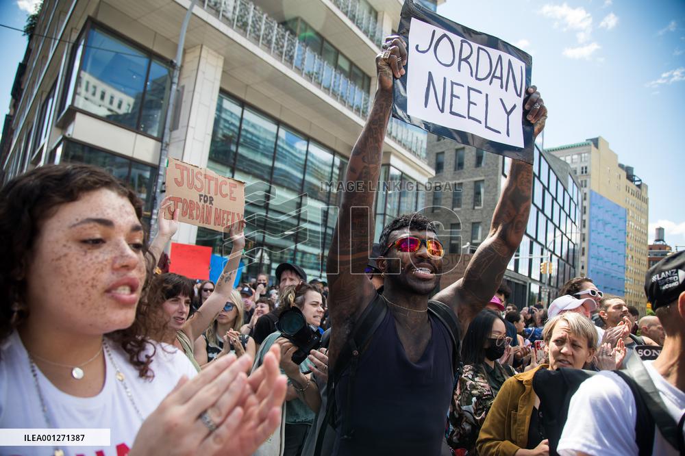 U.S.-NEW YORK-BLACK MAN-DEATH-PROTEST