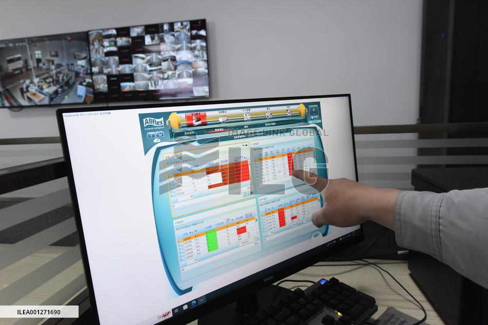 CHINA-GANSU-WUWEI-DAIRY FARM-AI-POWERED DEVICES (CN)