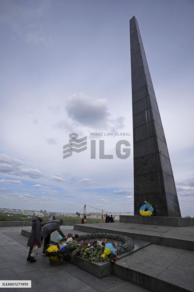 Tomb of Unknown Soldier in Kyiv