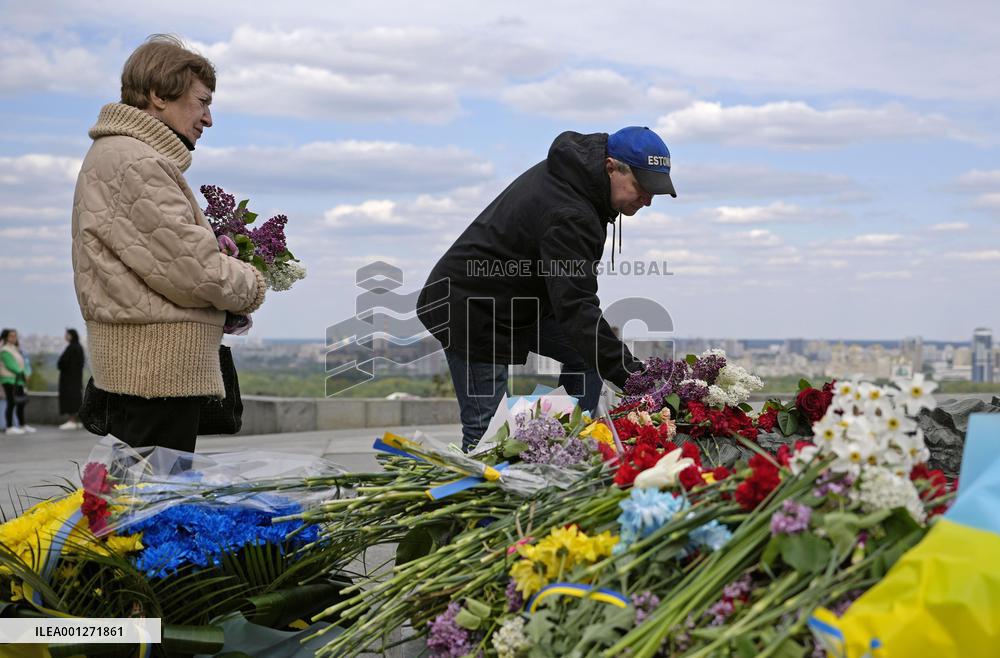 Tomb of Unknown Soldier in Kyiv