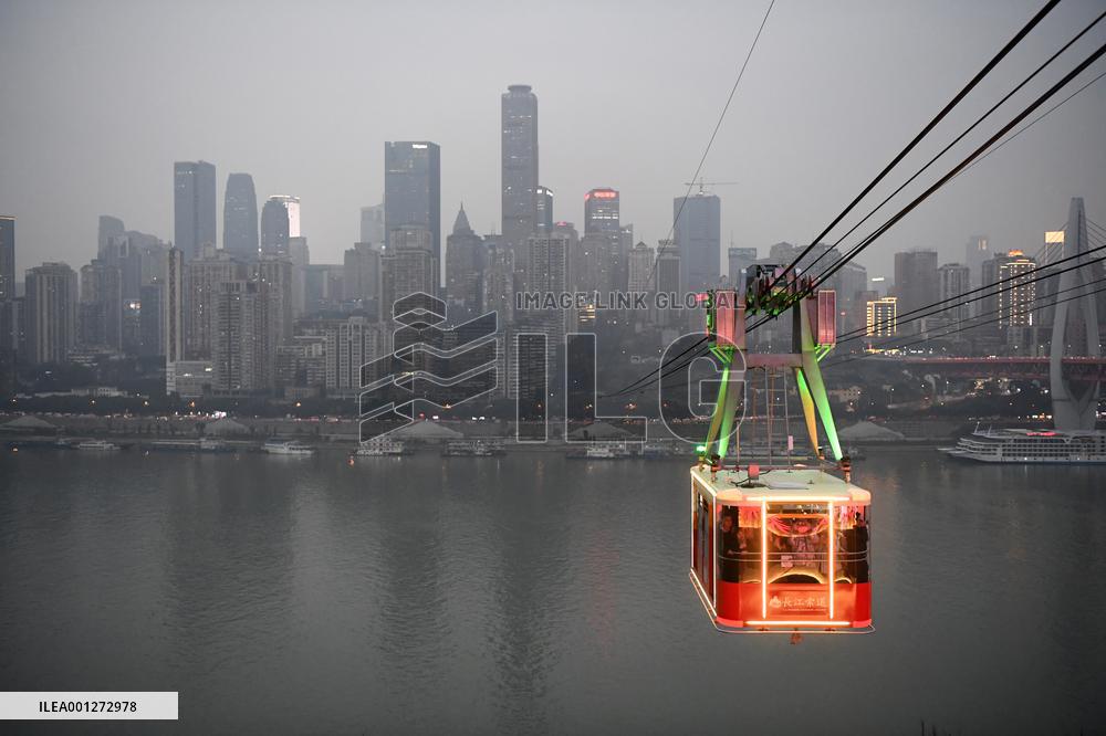 (SP)CHINA-CHONGQING-PARKOUR(CN)