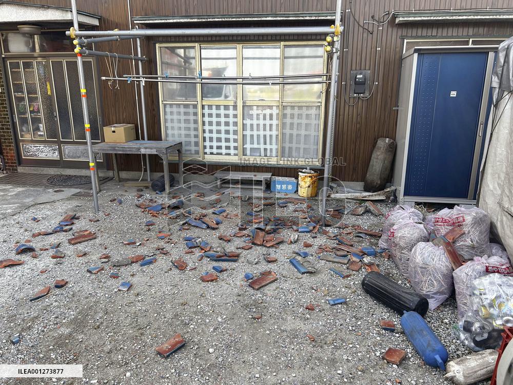 Predawn M5.2 quake rattles eastern Japan, including Tokyo