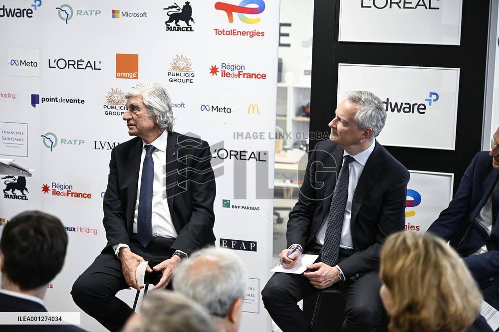 Inauguration Of The New Class Of l’Escalator - Levallois