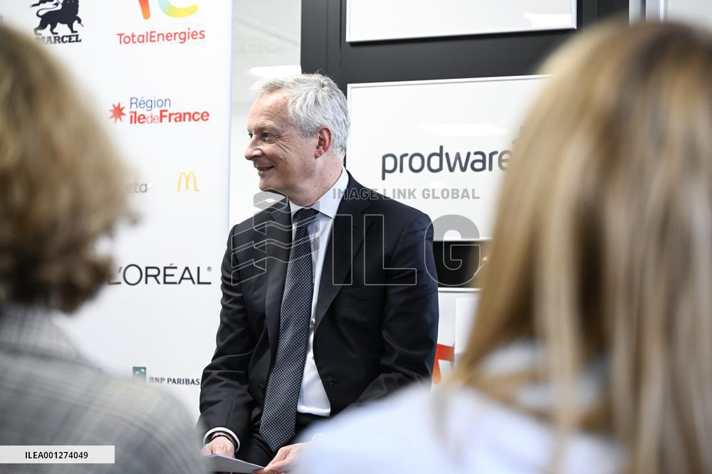 Inauguration Of The New Class Of l’Escalator - Levallois