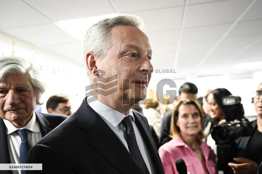 Inauguration Of The New Class Of l’Escalator - Levallois