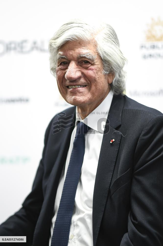 Inauguration Of The New Class Of l’Escalator - Levallois