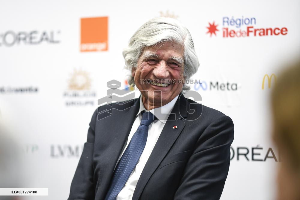 Inauguration Of The New Class Of l’Escalator - Levallois