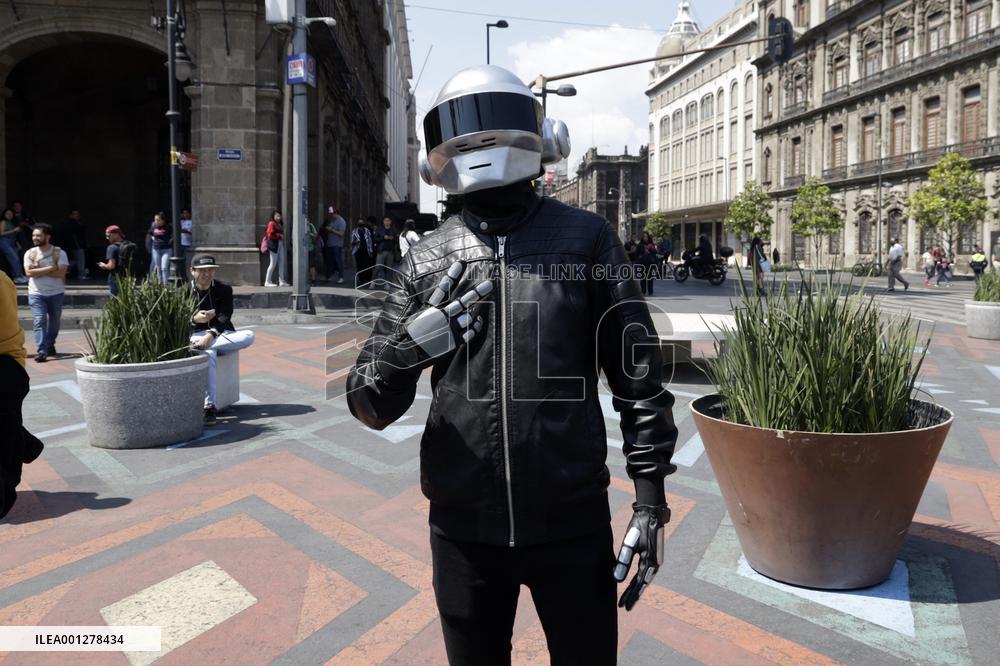 Daft Punk Fans At 10th Anniversary Of Random Access Memories - Mexico