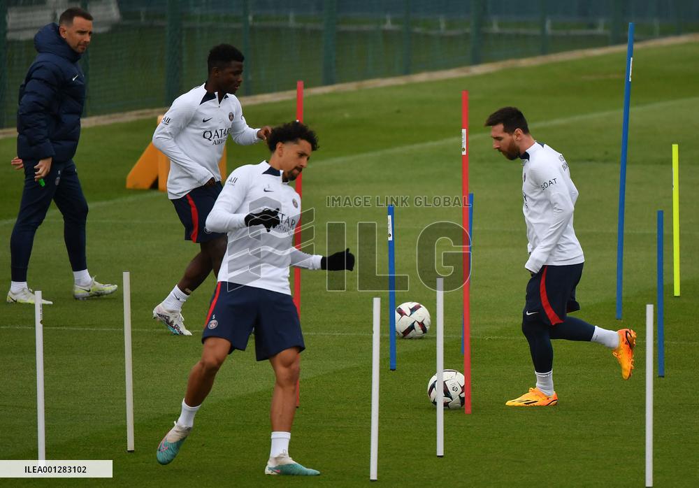 PSG Training - Saint-Germain-en-Laye