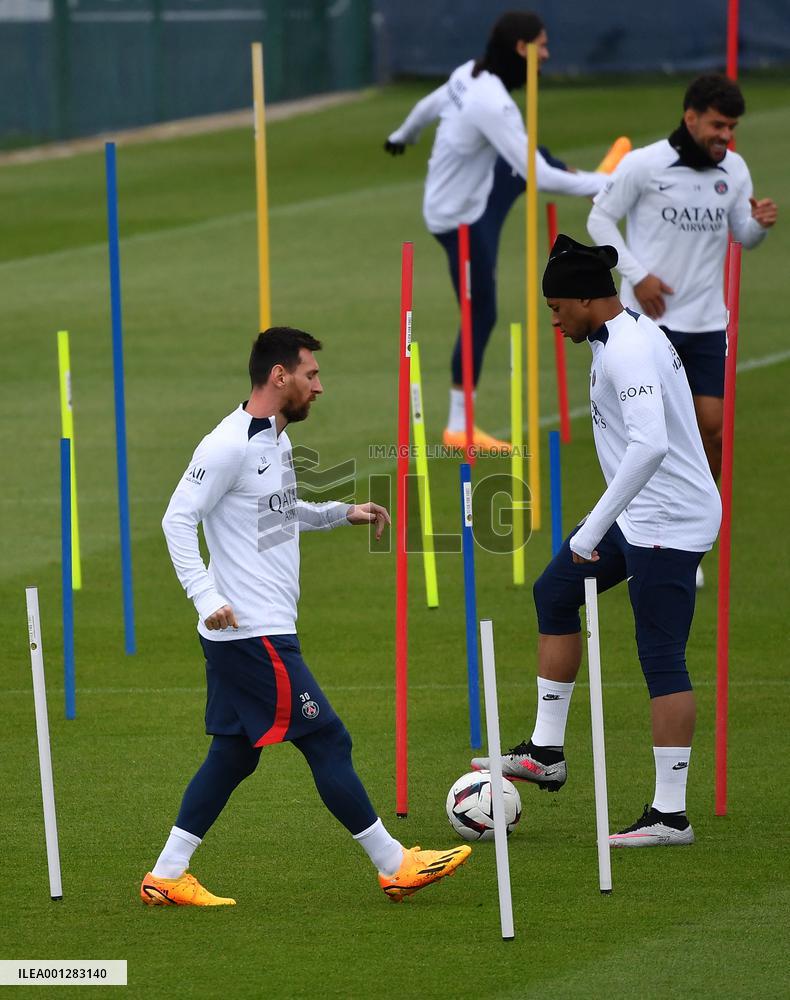 PSG Training - Saint-Germain-en-Laye