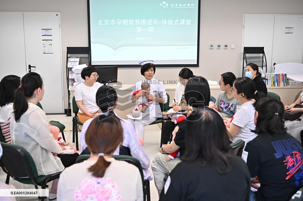 CHINA-BEIJING-PUMCH-NURSES (CN)