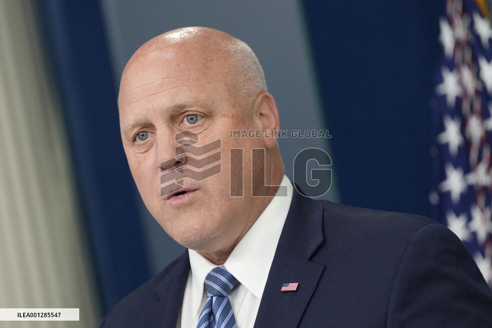 Landrieu Briefs the Media