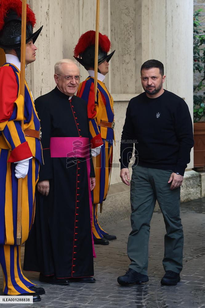 Zelensky Arrives In Vatican