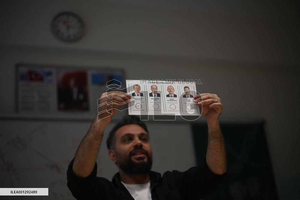 Votes Counting - Istanbul