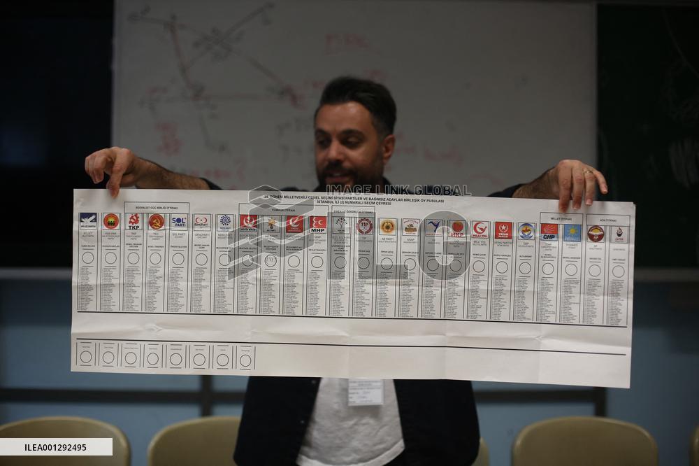 Votes Counting - Istanbul