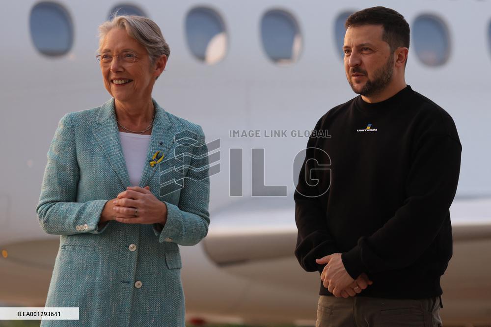 Arrival of Volodymyr Zelensky at Villacoublay Air Base