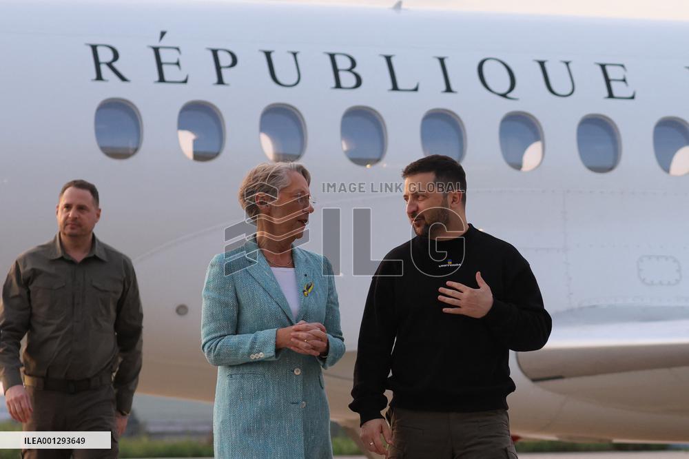 Arrival of Volodymyr Zelensky at Villacoublay Air Base