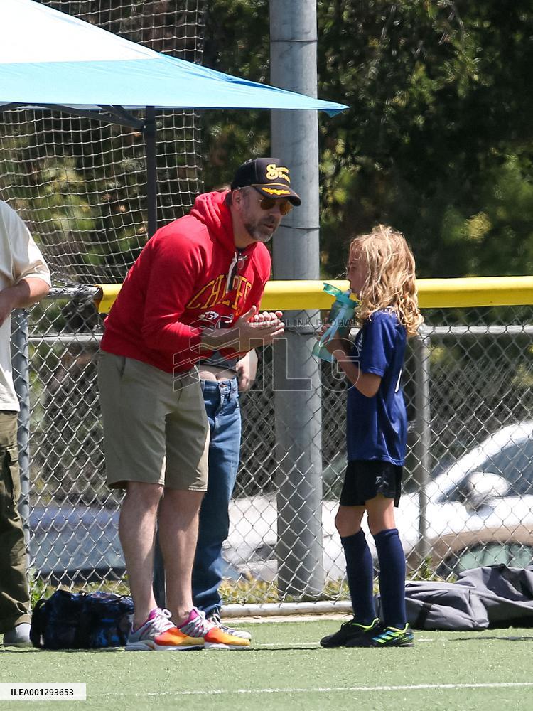 Jason Sudeikis At Son's Soccer Practice - LA