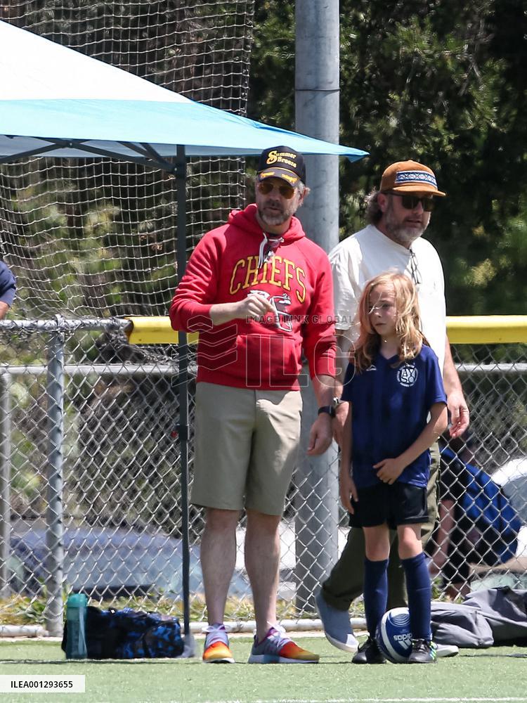 Jason Sudeikis At Son's Soccer Practice - LA