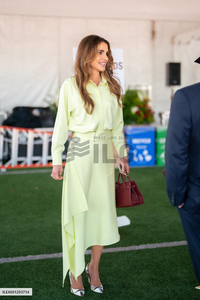 Jordans Princess Salmas Graduates from South California University - LA