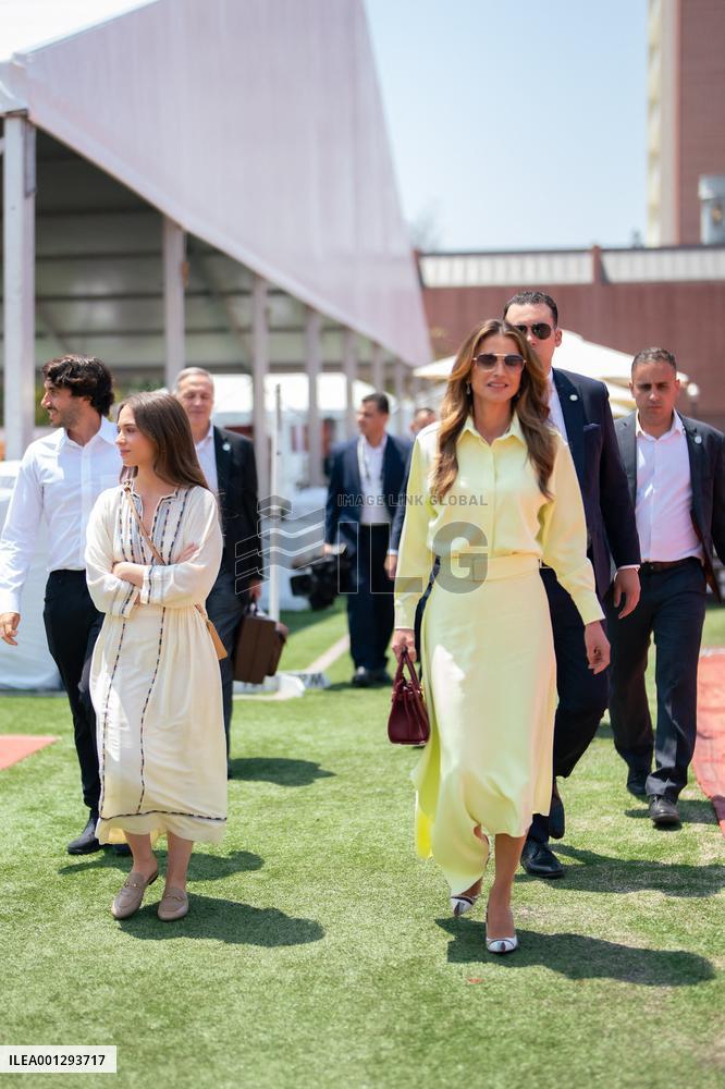 Jordans Princess Salmas Graduates from South California University - LA